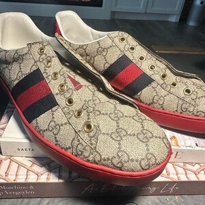 Gucci Beige and Red Men's Sneakers with Black Stripes